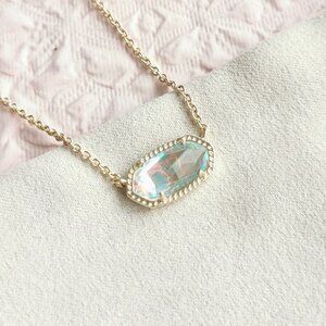 Kendra Scott Elisa Pendant Necklace. Gold Dichroic Glass